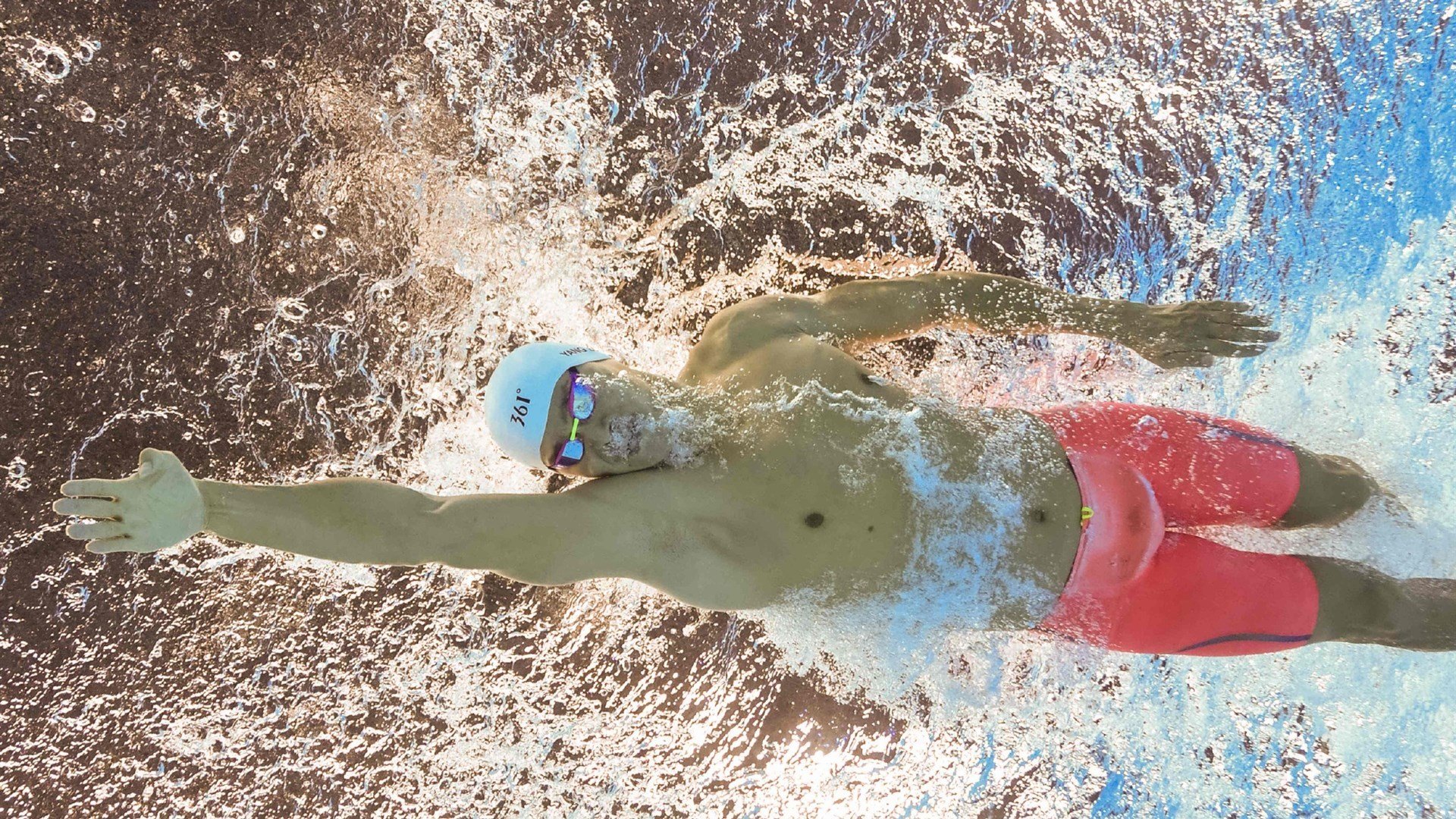 绝境中的关键先生，当托尼的左脚改写奥地利与墨西哥的足球史诗