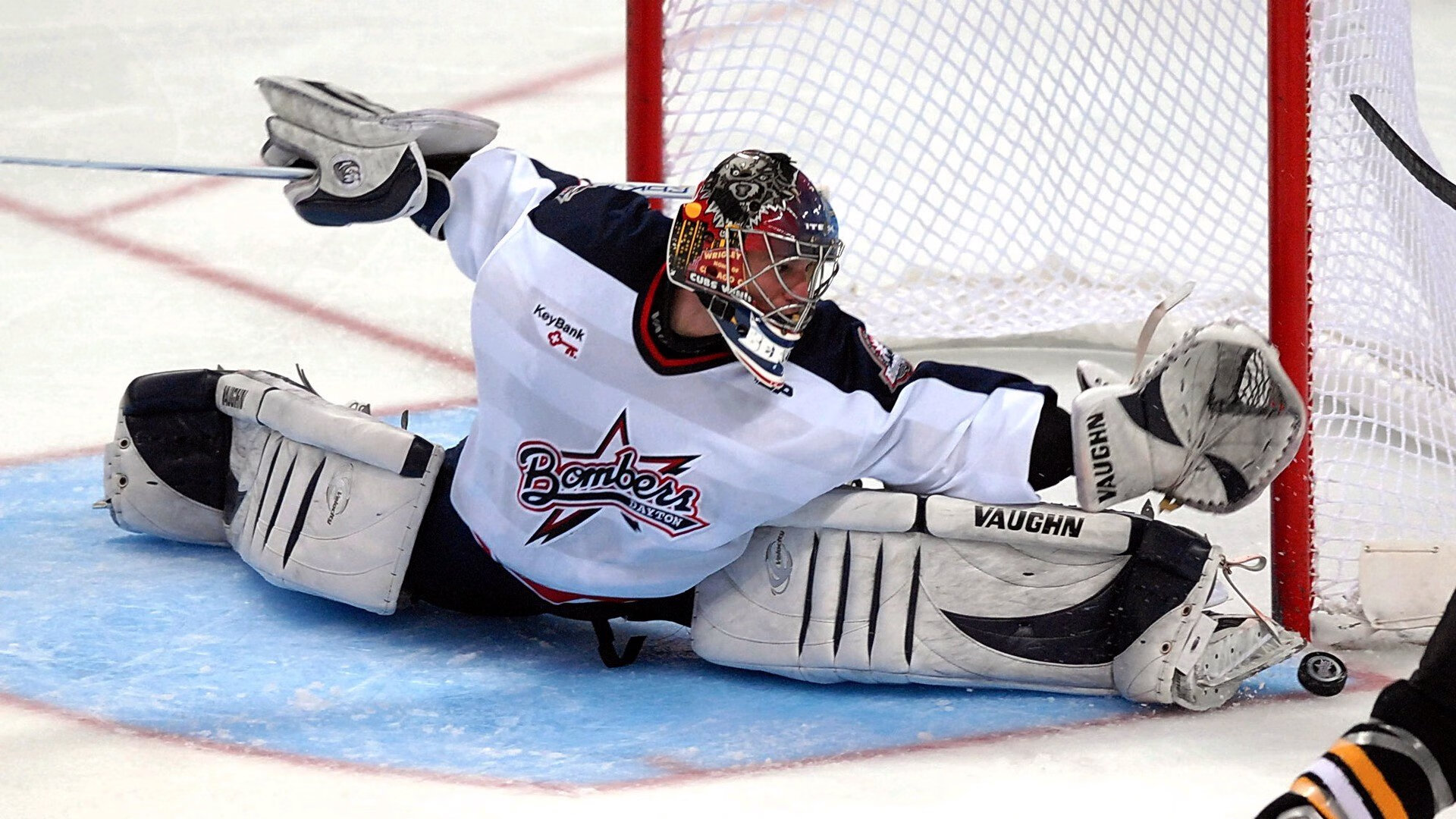 浙江队连续得分压制魔术，杰伦格林在F1年度争冠接管比赛，体育世界的接管者如何炼成？