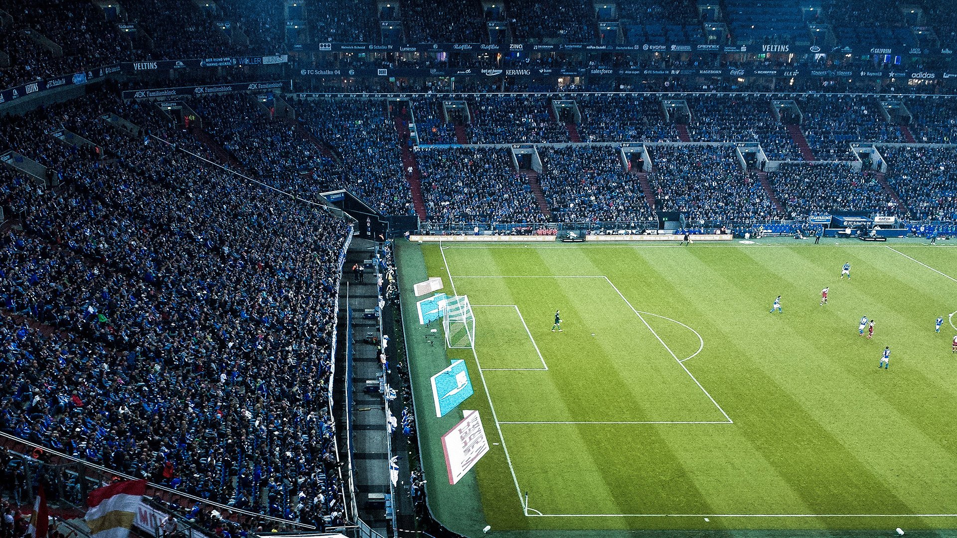 曼城防线遭卡拉斯科彻底肢解,一场被遗忘的打爆如何预言了足球的未来