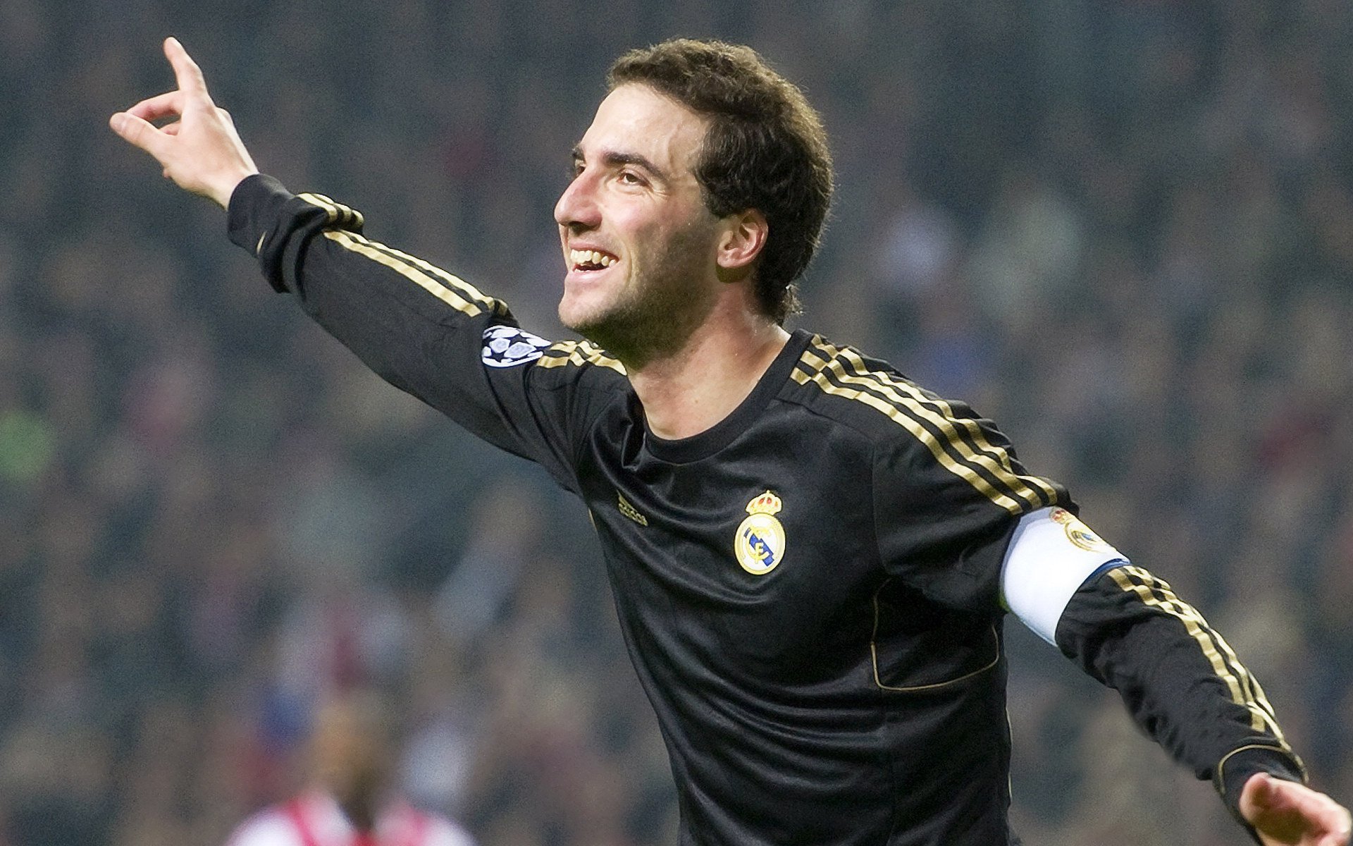 国王粉碎奇才，杜兰特压制级表演背后的权力游戏